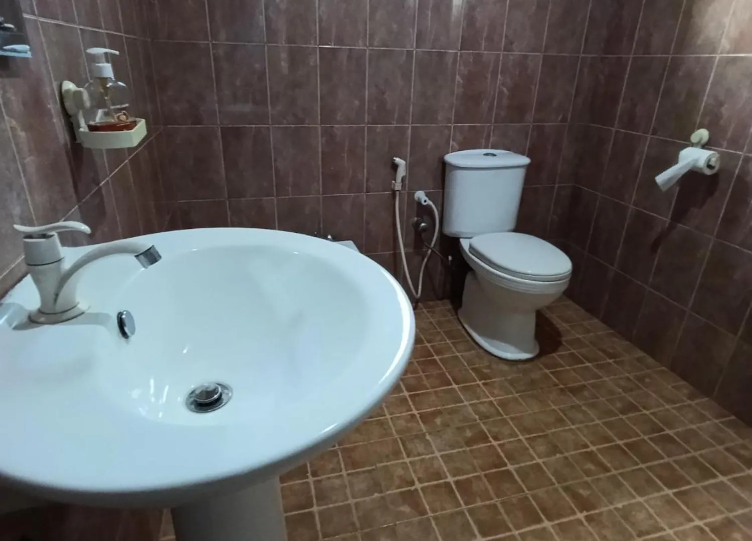 S And P Airport Transit Hostel And Villa 01 Negombo Sri Lanka
